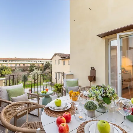 Letizia Terrace Λούκα